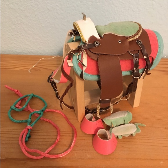 Breyer Other - Breyer Horse Western tack, saddle set Breyer Other - Breyer Horse Western tack, saddle set